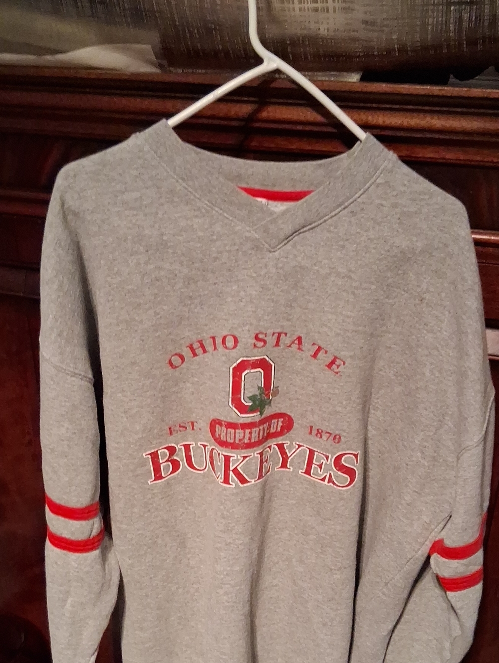 Ohio State Buckeyes Gray & Red Crewneck Sweatshirt